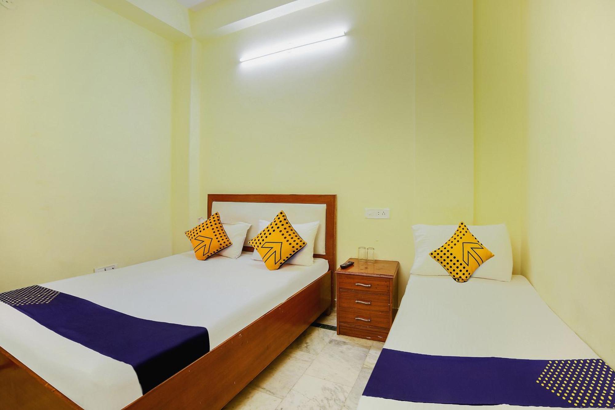 Hotel O City Inn Dx Нью-Дели Экстерьер фото