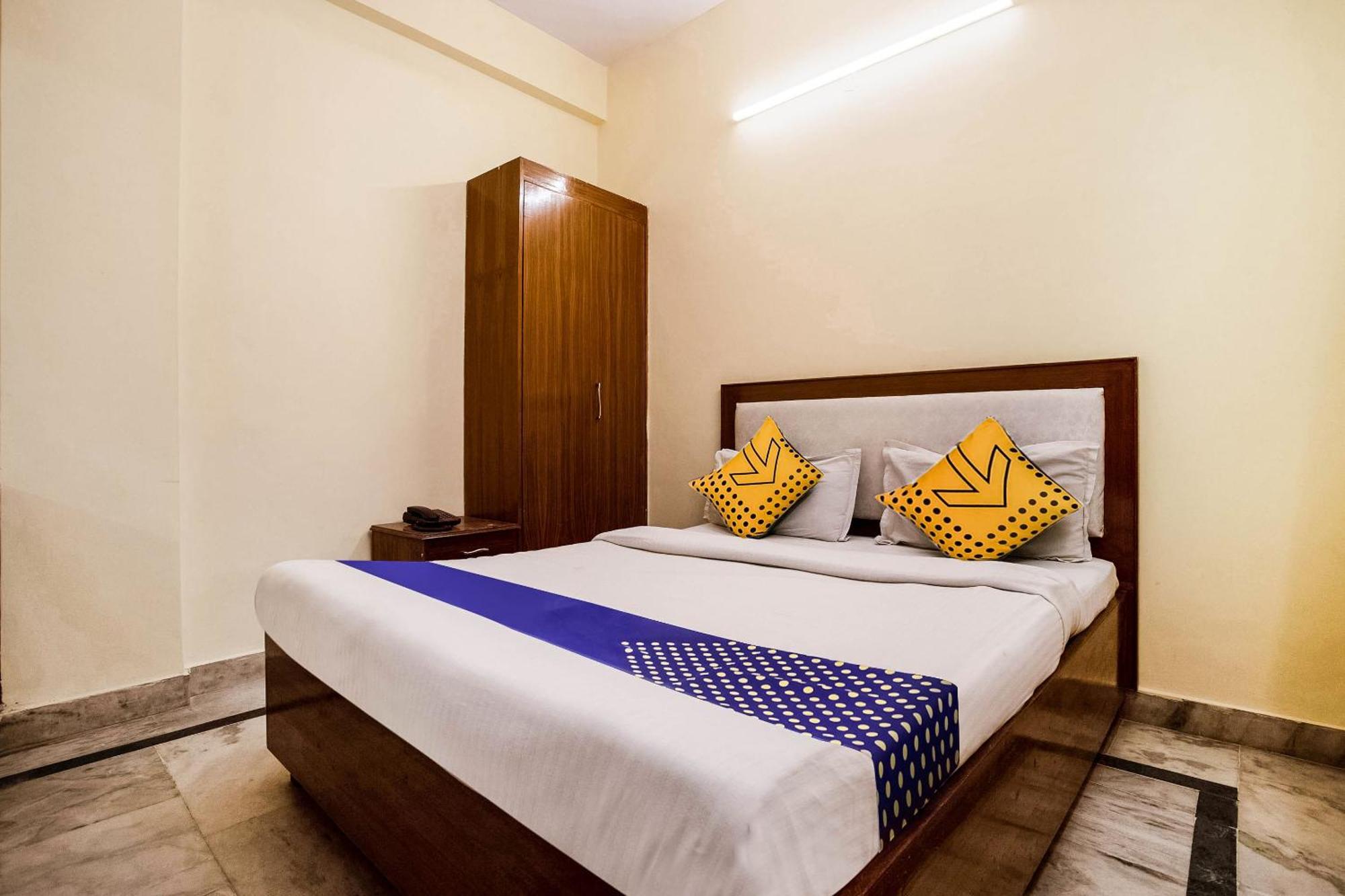 Hotel O City Inn Dx Нью-Дели Экстерьер фото