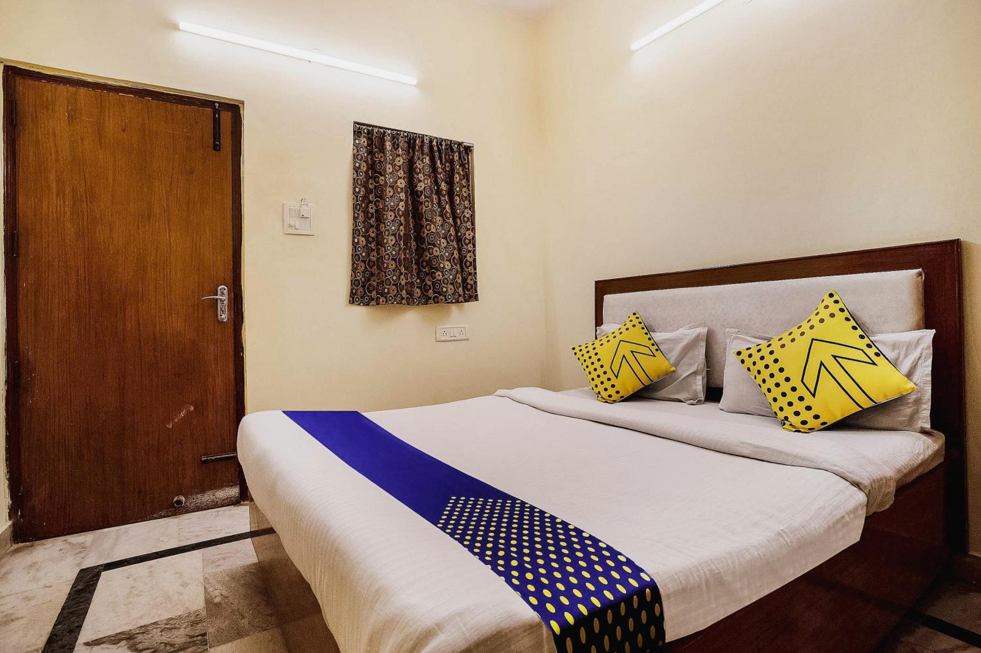 Hotel O City Inn Dx Нью-Дели Экстерьер фото