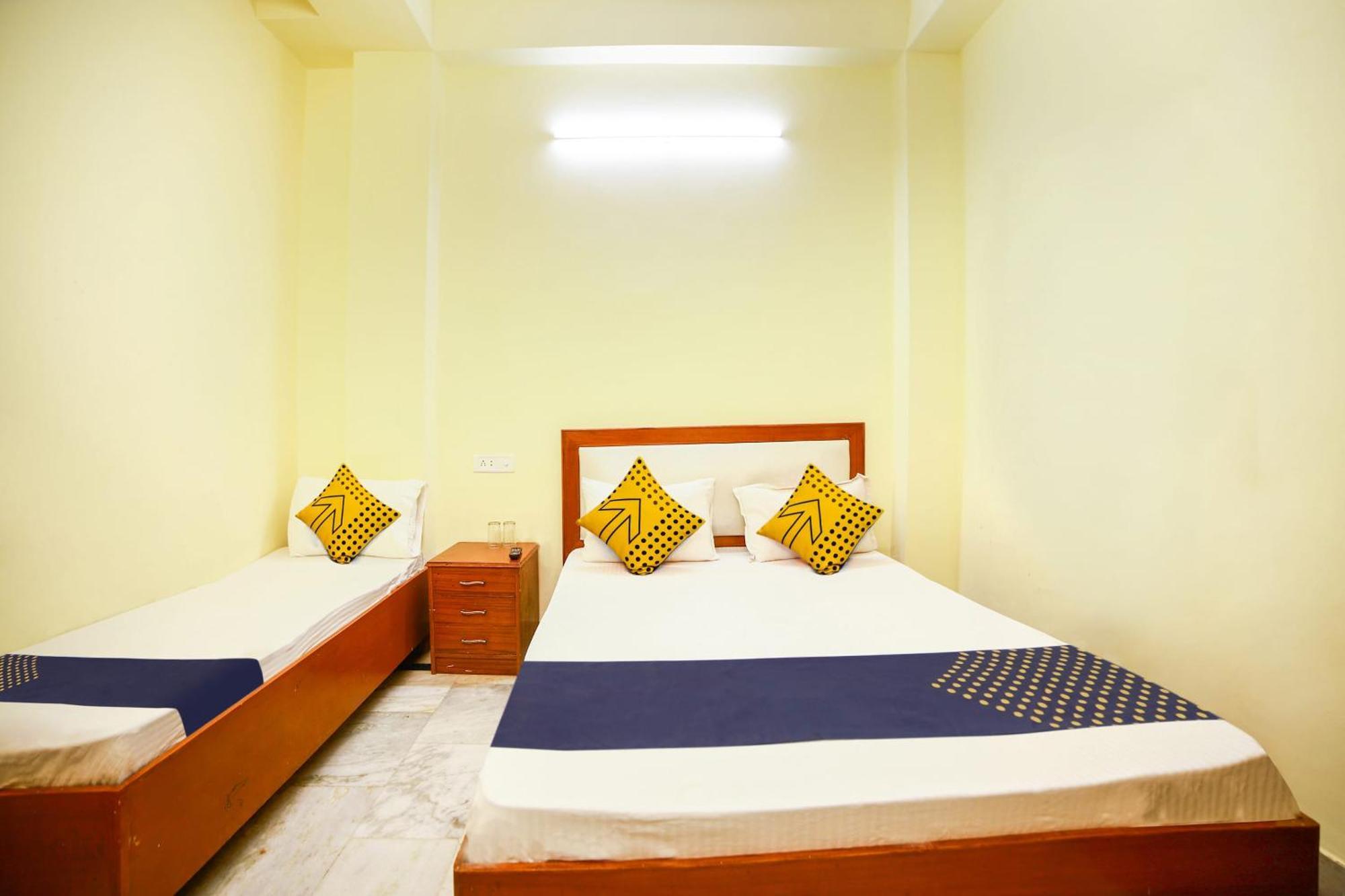 Hotel O City Inn Dx Нью-Дели Экстерьер фото