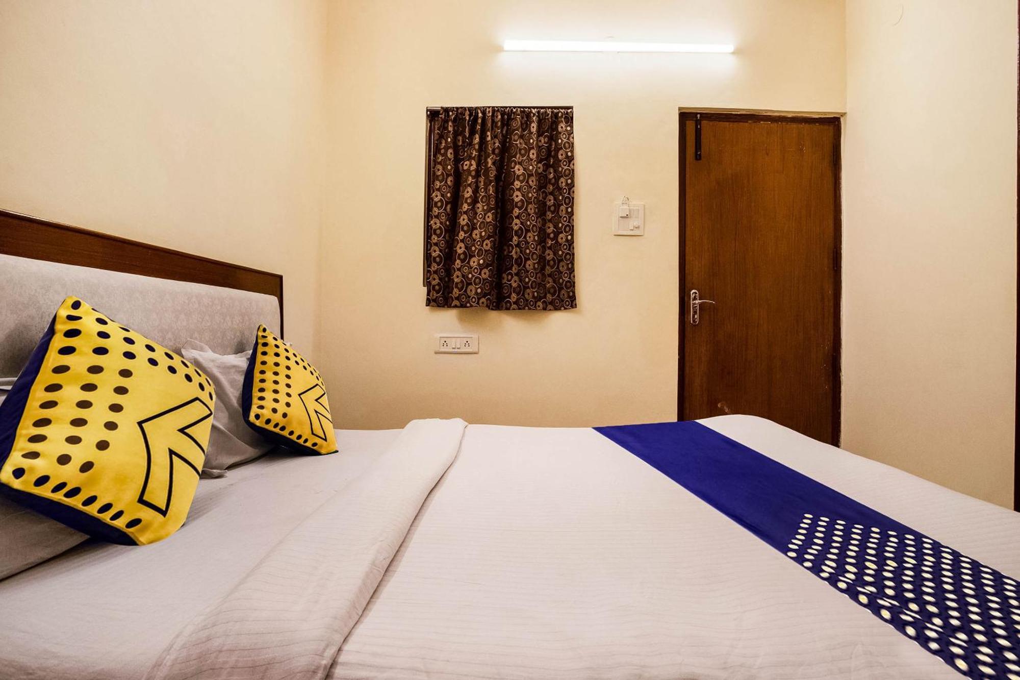 Hotel O City Inn Dx Нью-Дели Экстерьер фото
